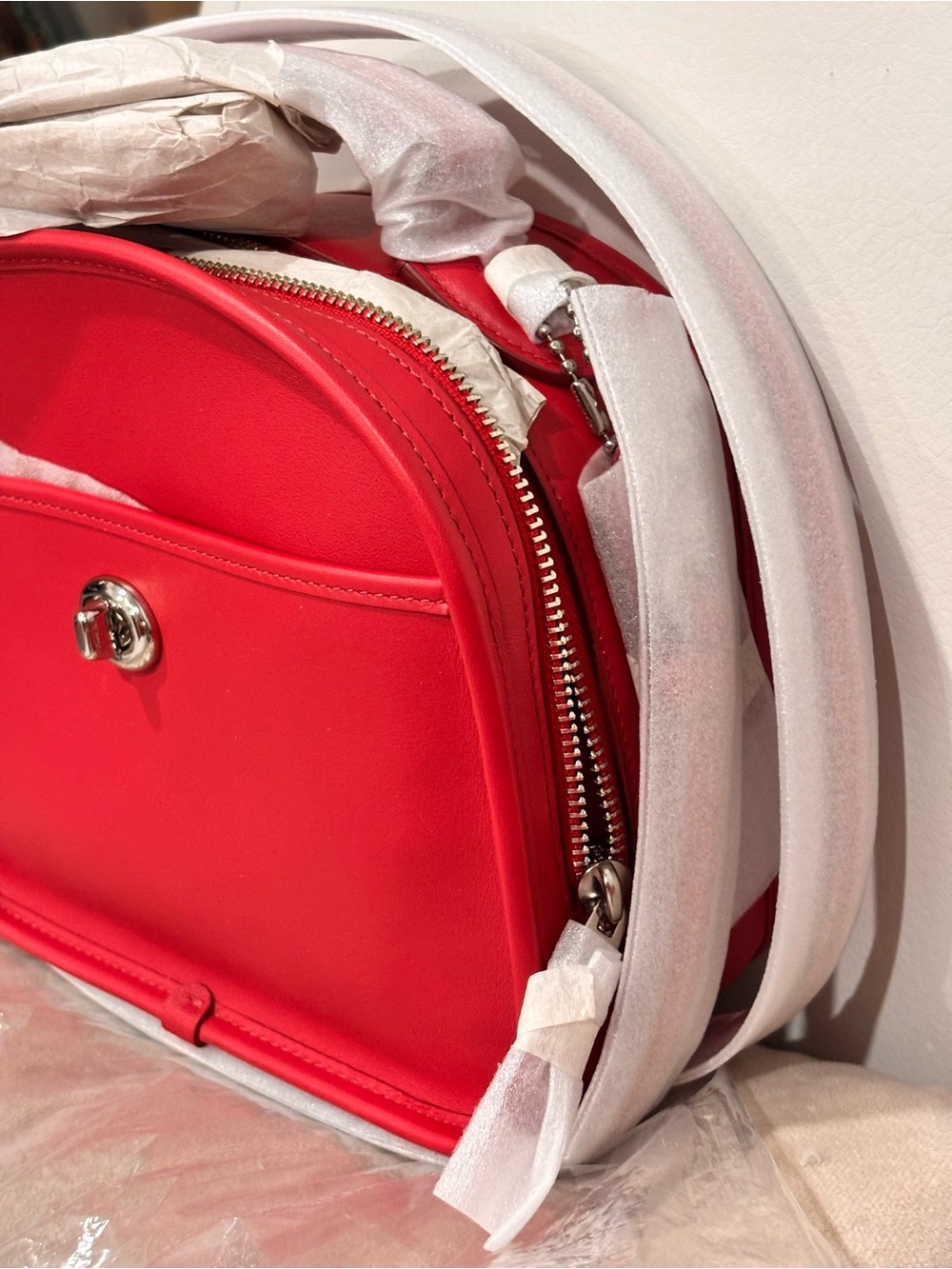 COACH Retro RE-EDITION Smooth Red Leather Lunch Pail Crossbody Bag NWT - Picture 4 of 16